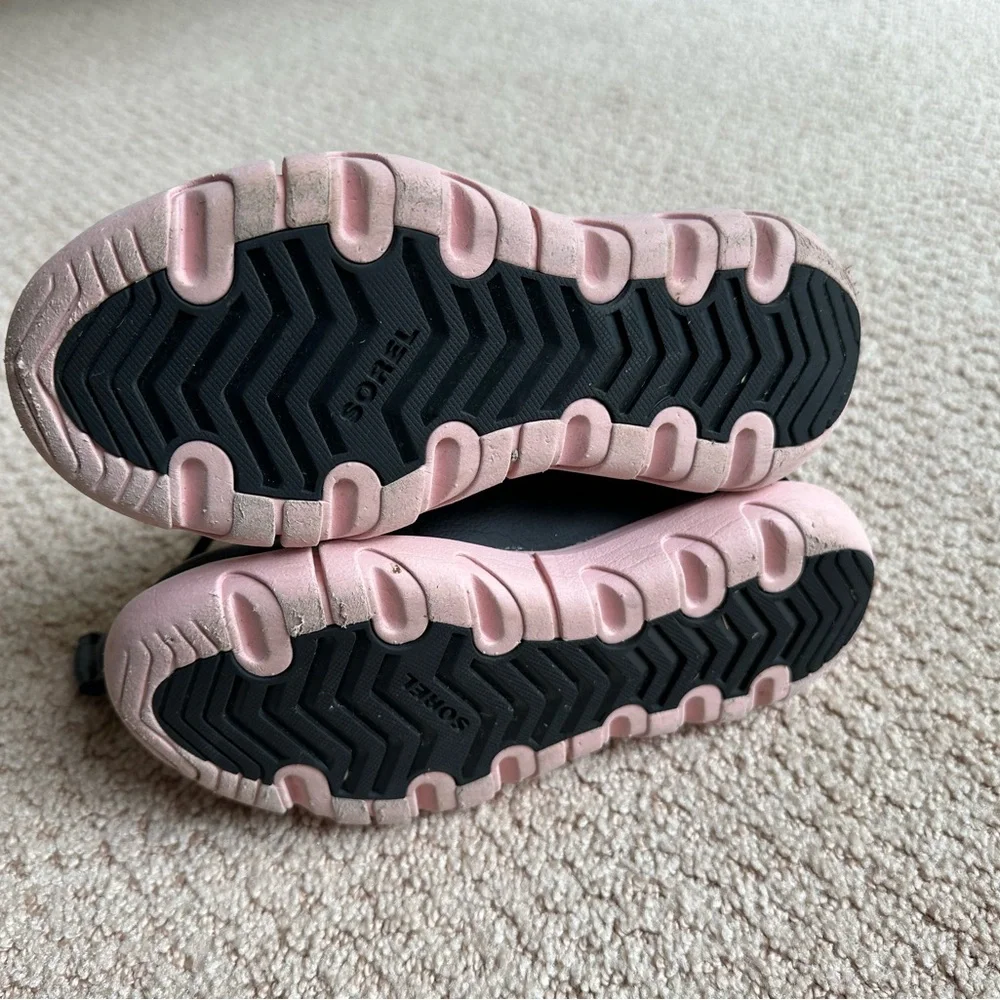 Stylish Kids Boots with Pink Soles - Picture 3 of 5